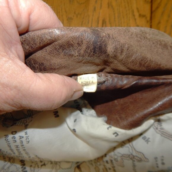 Vintage Brown Leather Bomber Jacket Size Medium YKK Brand - Picture 10 of 11